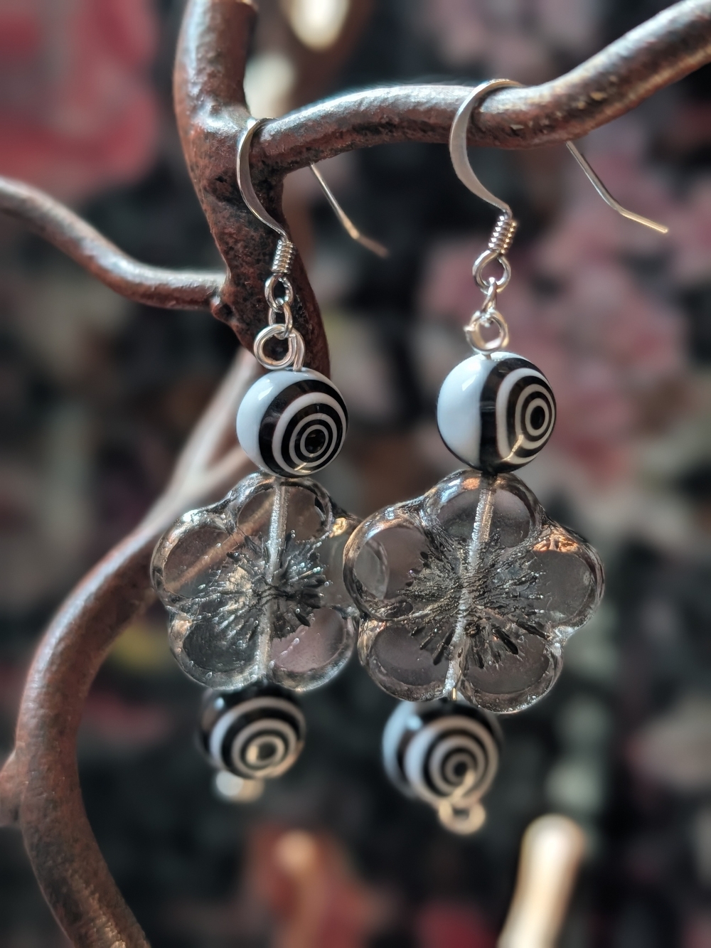 Black and White Y2K Handmade Floral Earrings